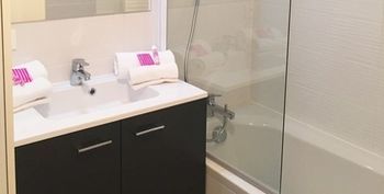Nemea Appart Hotel Residence Quai Victor Tours Bagian luar foto